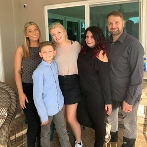 Meet your Posher, Lila